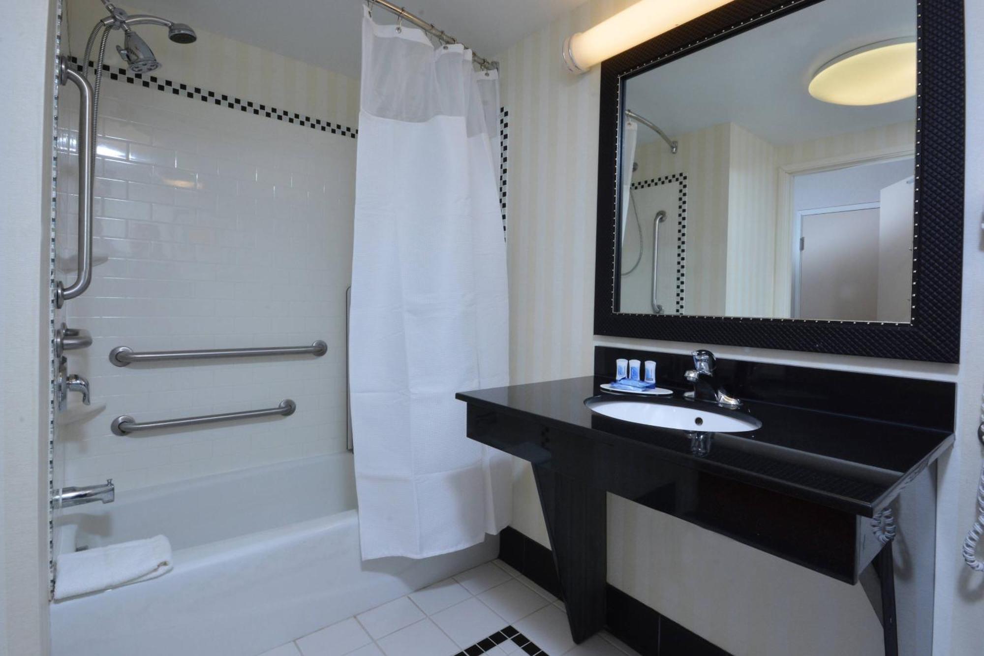 Fairfield Inn & Suites Wytheville Buitenkant foto