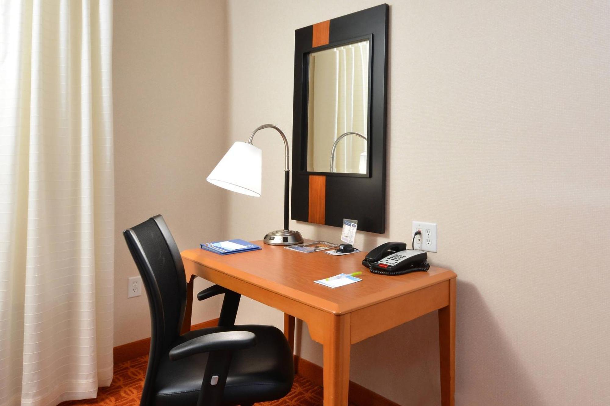 Fairfield Inn & Suites Wytheville Buitenkant foto