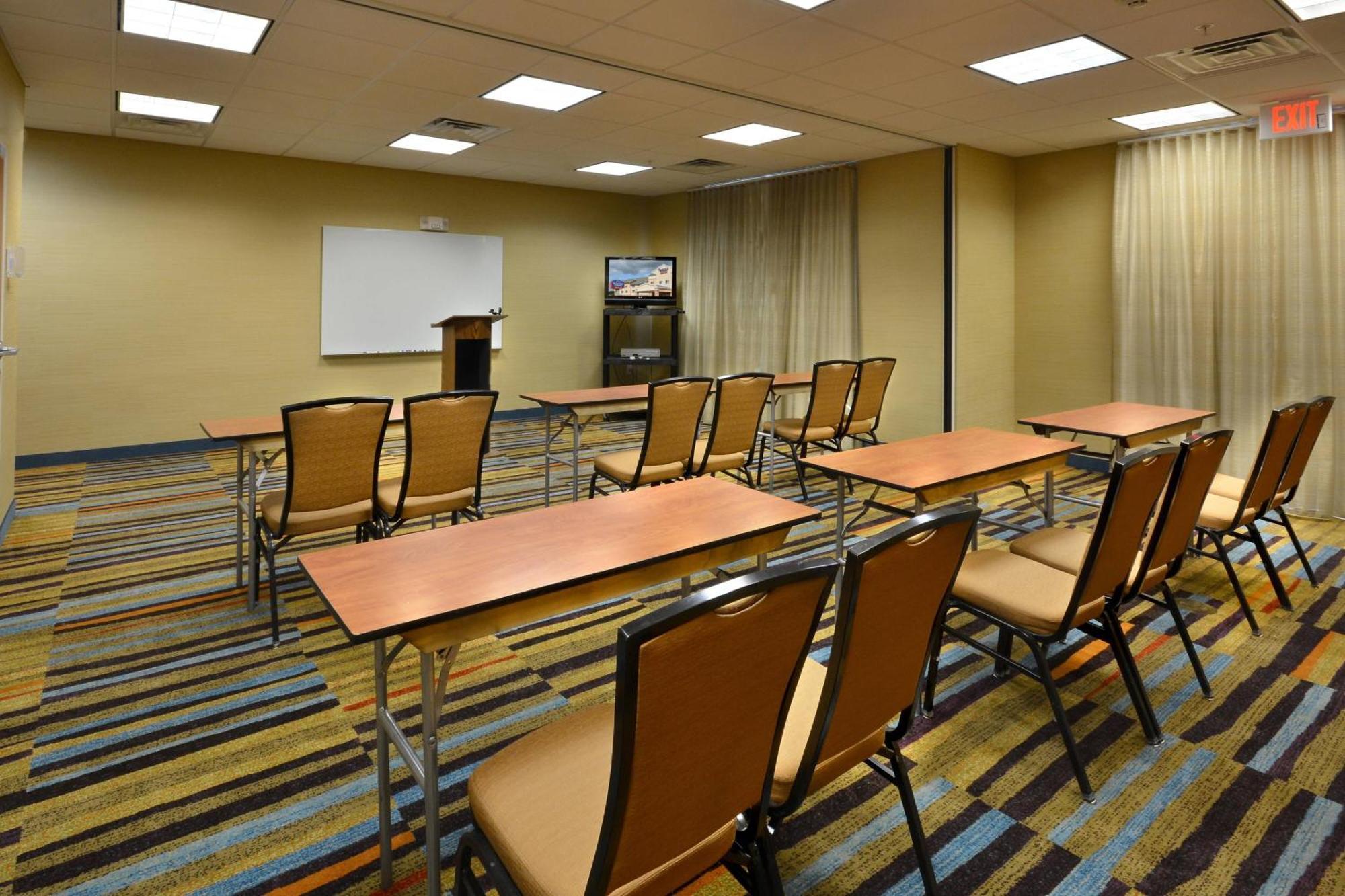 Fairfield Inn & Suites Wytheville Buitenkant foto